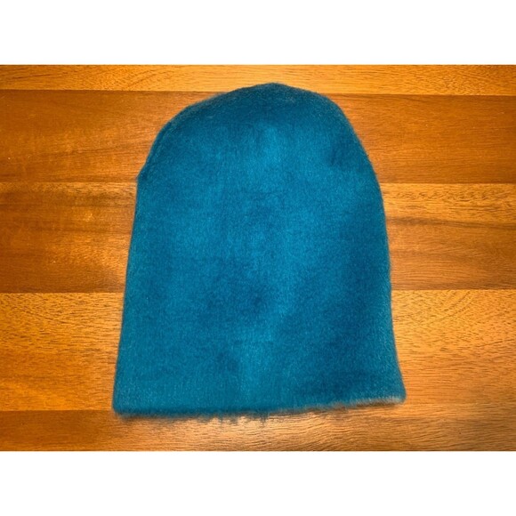 Women's Alpaca Fur White Beanie Snow Hat Handmade in Ecuador - Picture 3 of 5